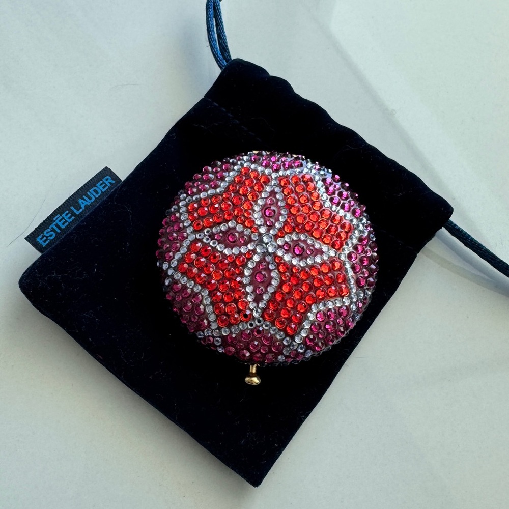 RARE Estée Lauder jeweled snowflake compact in Lucidity